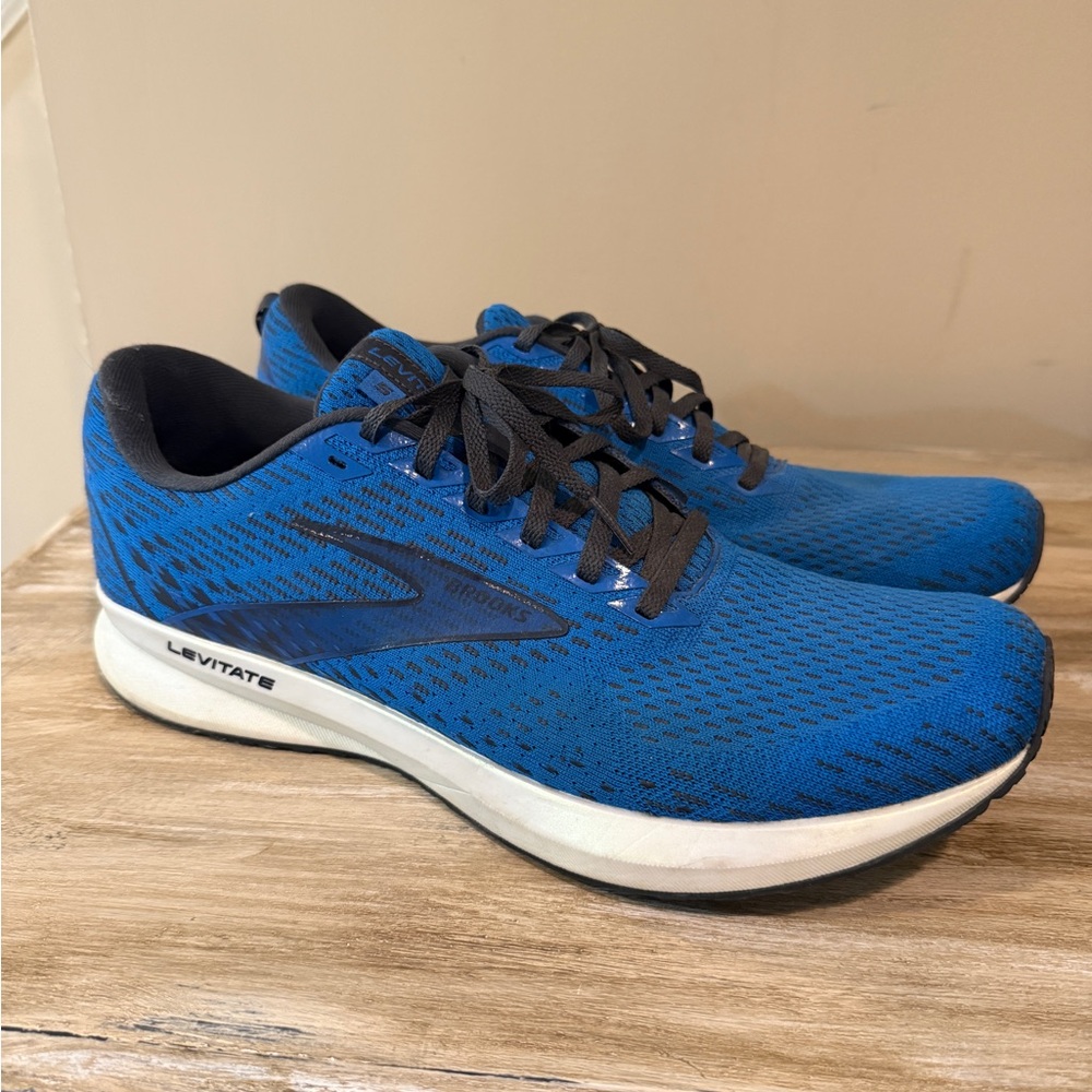 Brooks Blue and Black Athletic Shoes